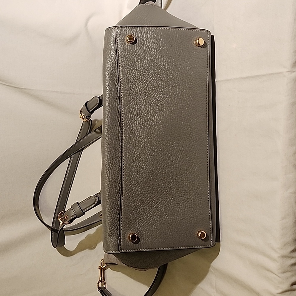 Coach purse - Picture 5 of 7